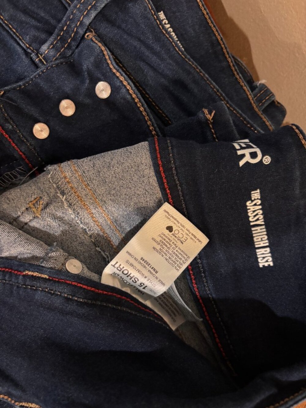 WallFlower "The Sassy High Rise" Skinny Jeans – Women's 15 SHORT - Picture 2 of 4